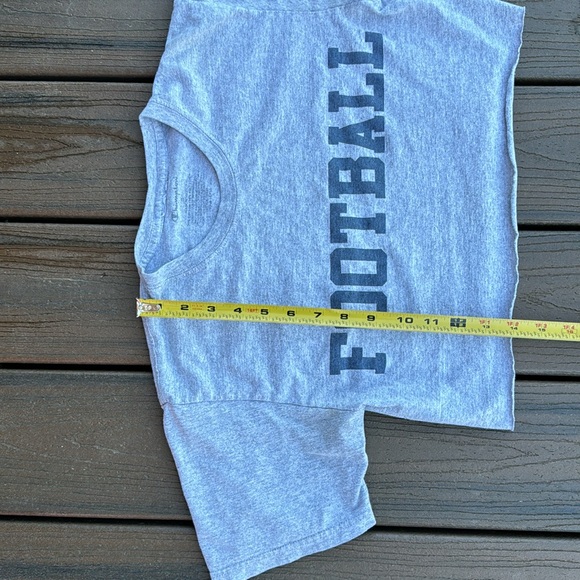 Champion Cropped Football T-Shirtin grey and navy blue | small - Picture 7 of 7